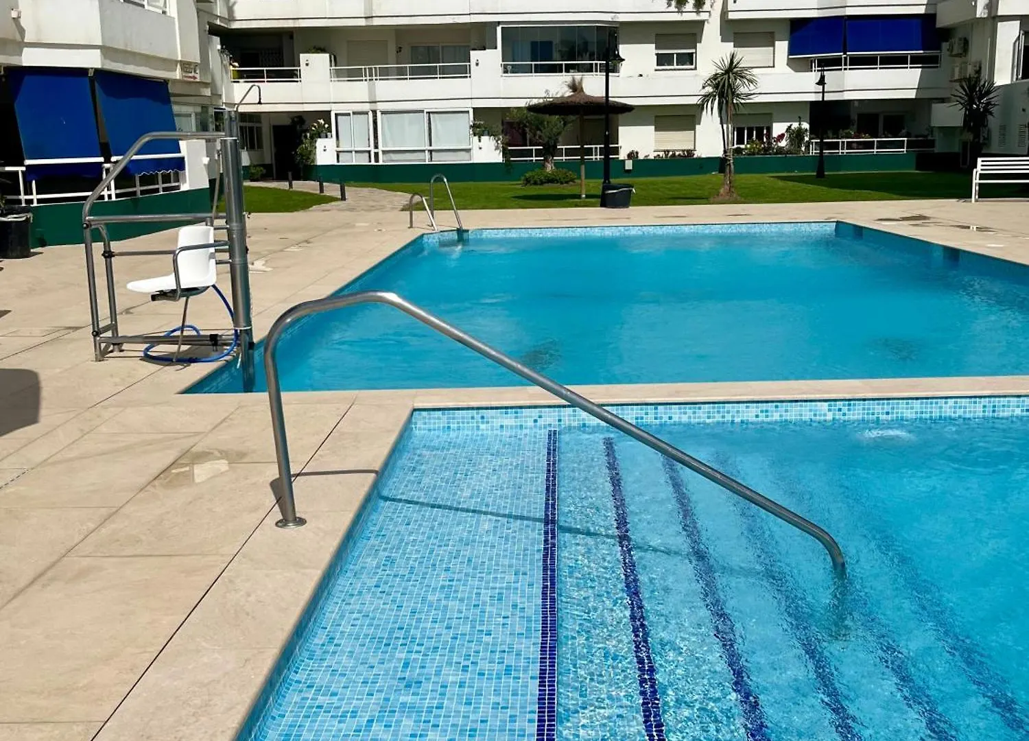 New Flat With Outdoor Pools In Puerto De Estepona Apartment